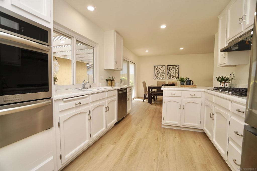 7329 Melotte Street