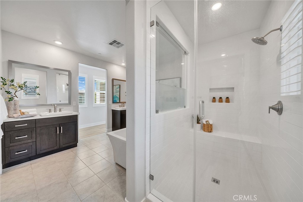 200 Chorus, Irvine CA 92618 - Photo 23