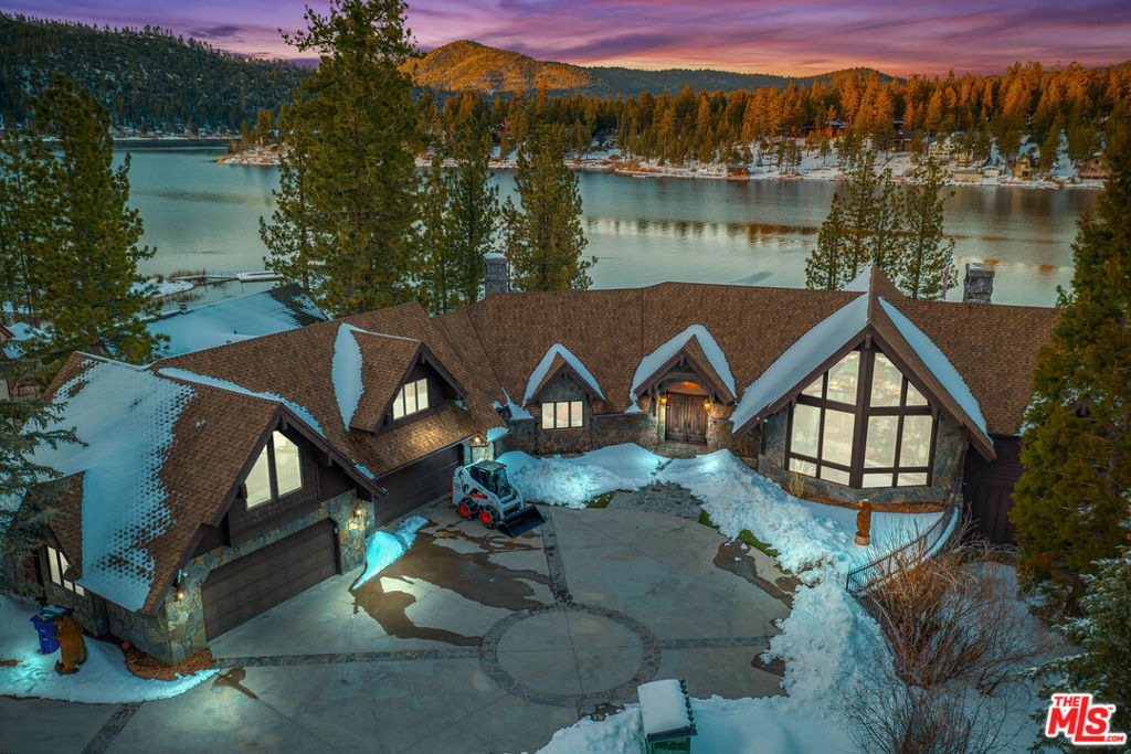 791 Cove Drive
