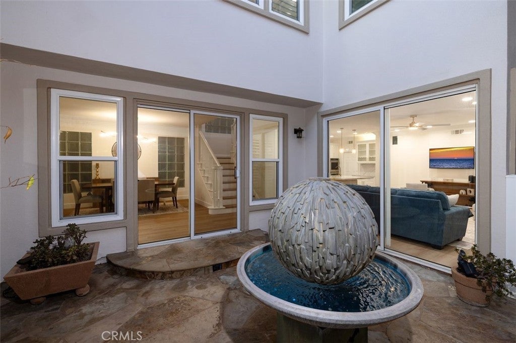 304 Goldenwest Street, Huntington Beach CA 92648 - Photo 25
