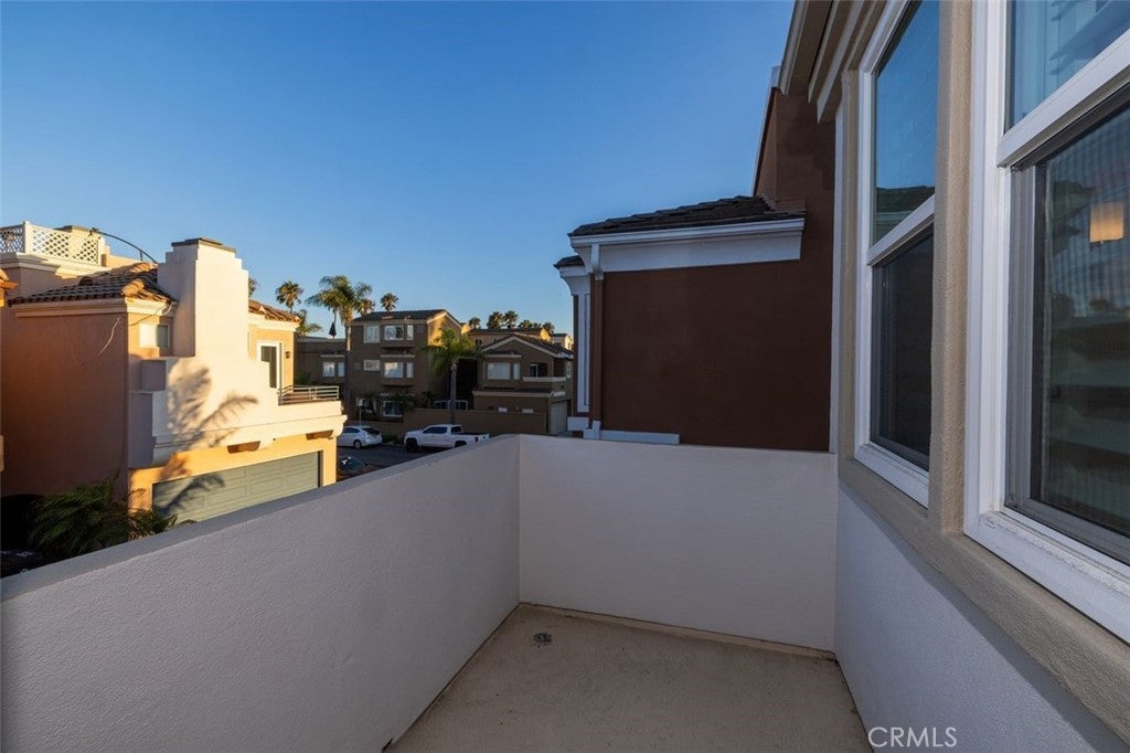 304 Goldenwest Street, Huntington Beach CA 92648 - Photo 17