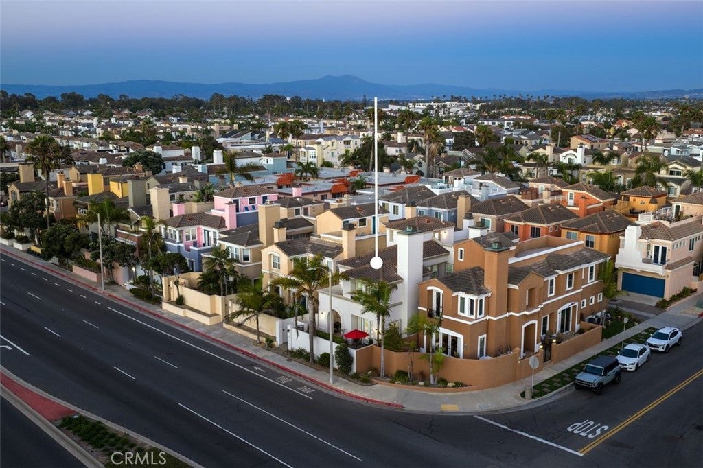 304 Goldenwest Street, Huntington Beach CA 92648 - Photo 30