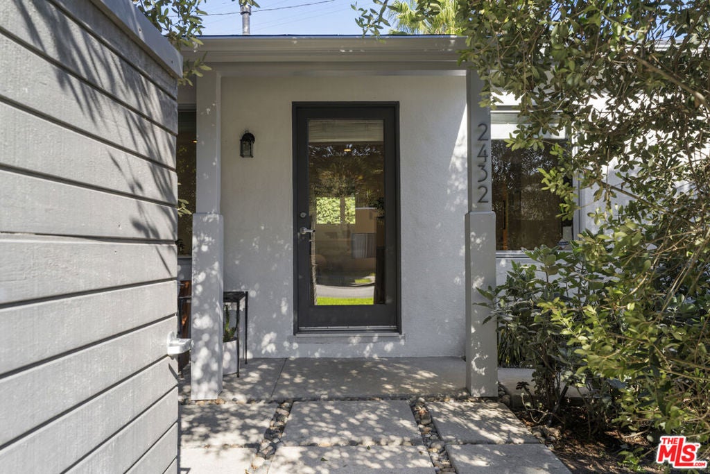 2432 Ocean Avenue