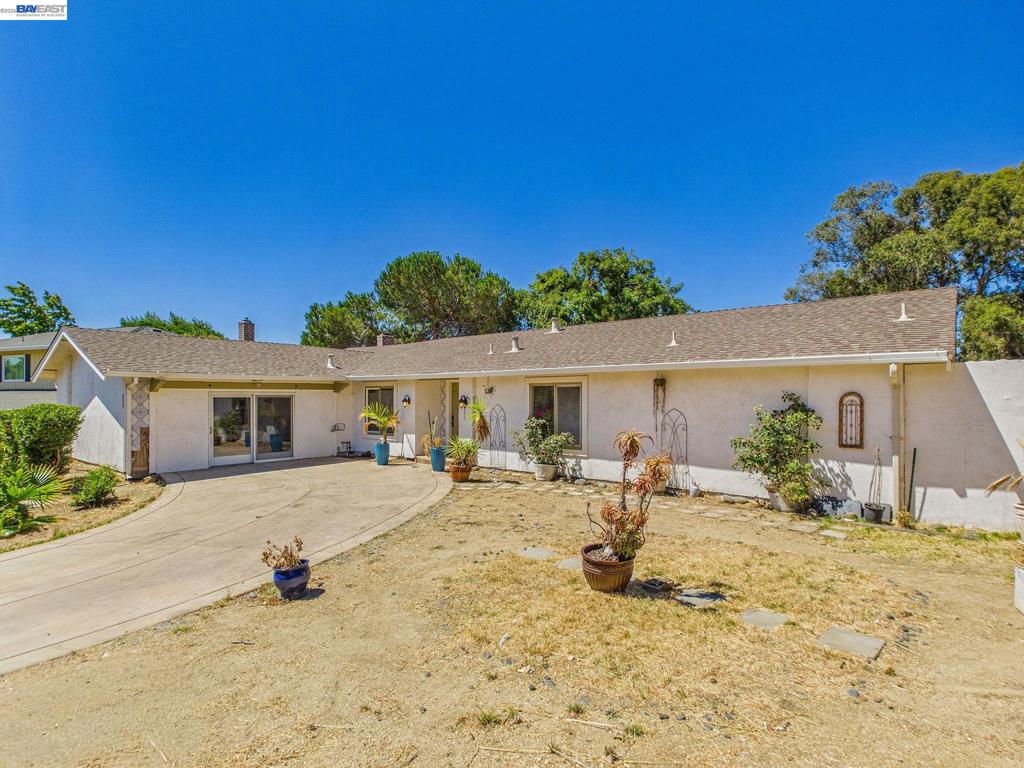 327 Steven Cir