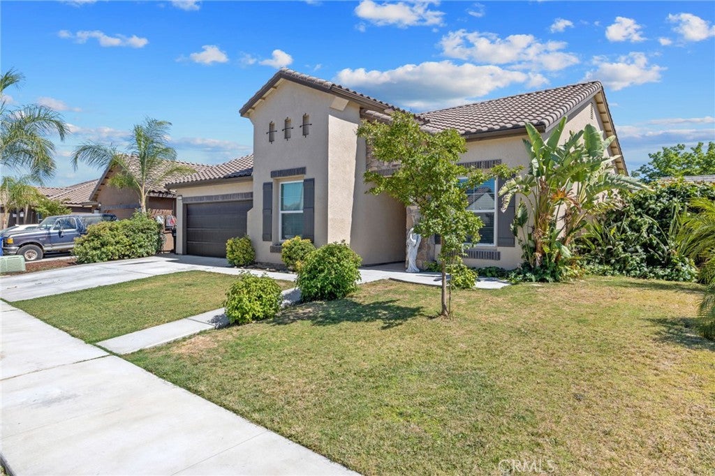 757 Strada Street