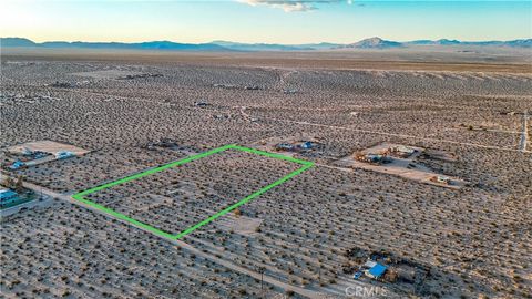 Photo of 0 Cypress Road, Joshua Tree, CA 92252 (MLS # JT25092307)