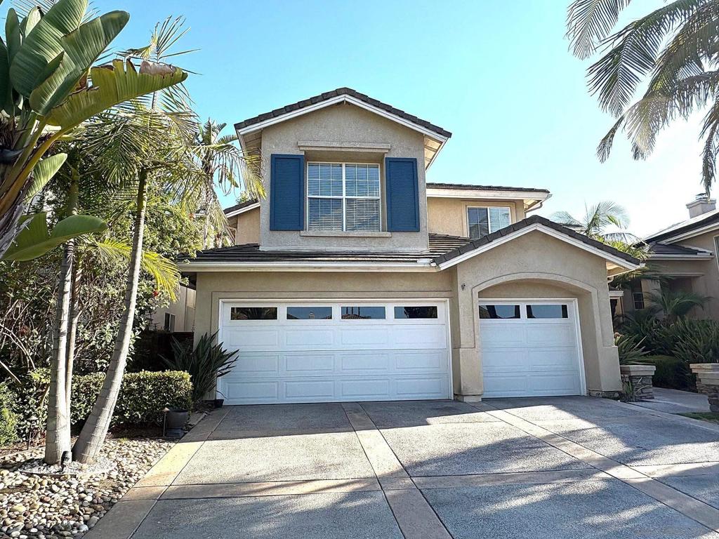 Beautiful former model home in Bernardo Point, gated community, gourmet kitchen with granite counters, marble backsplash. One bedroom & full bath at entry level, plus master retreat can be used as office, oversized backyard features a covered patio. 3 car garage with built-in-cabinet.