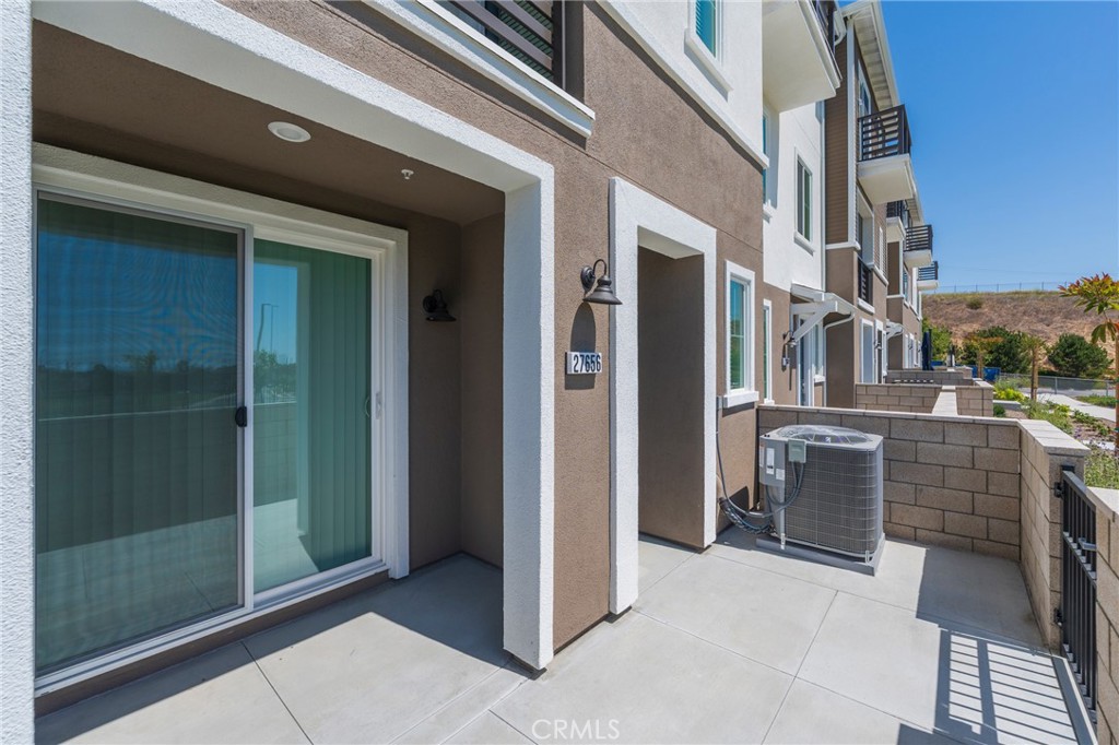 27656 Skyline Lane