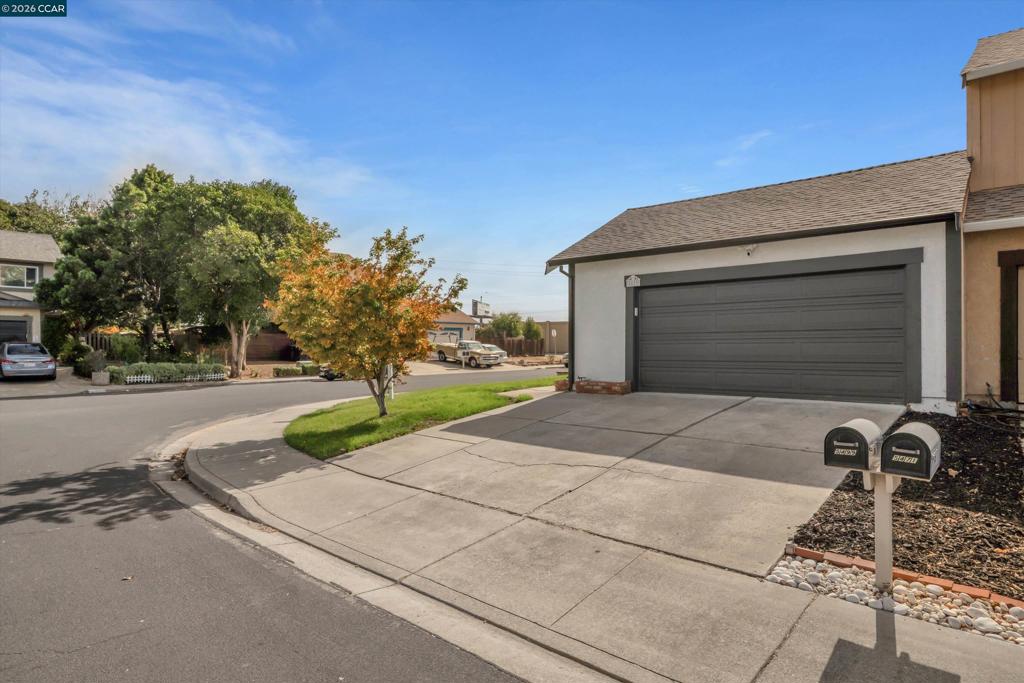 5499 Moonflower Way