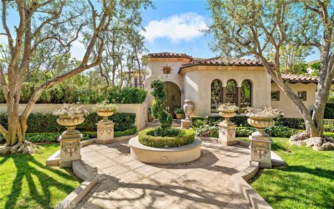 Photo of 18 Channel Vista Vis, Newport Coast, CA 92657 (MLS # OC26035177)