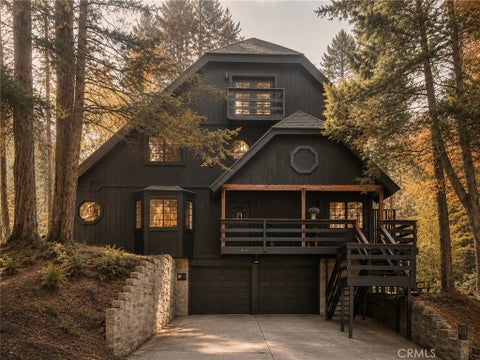 Photo of 410 Bel Air Drive Dr, Lake Arrowhead, CA 92352 (MLS # IG26126505)