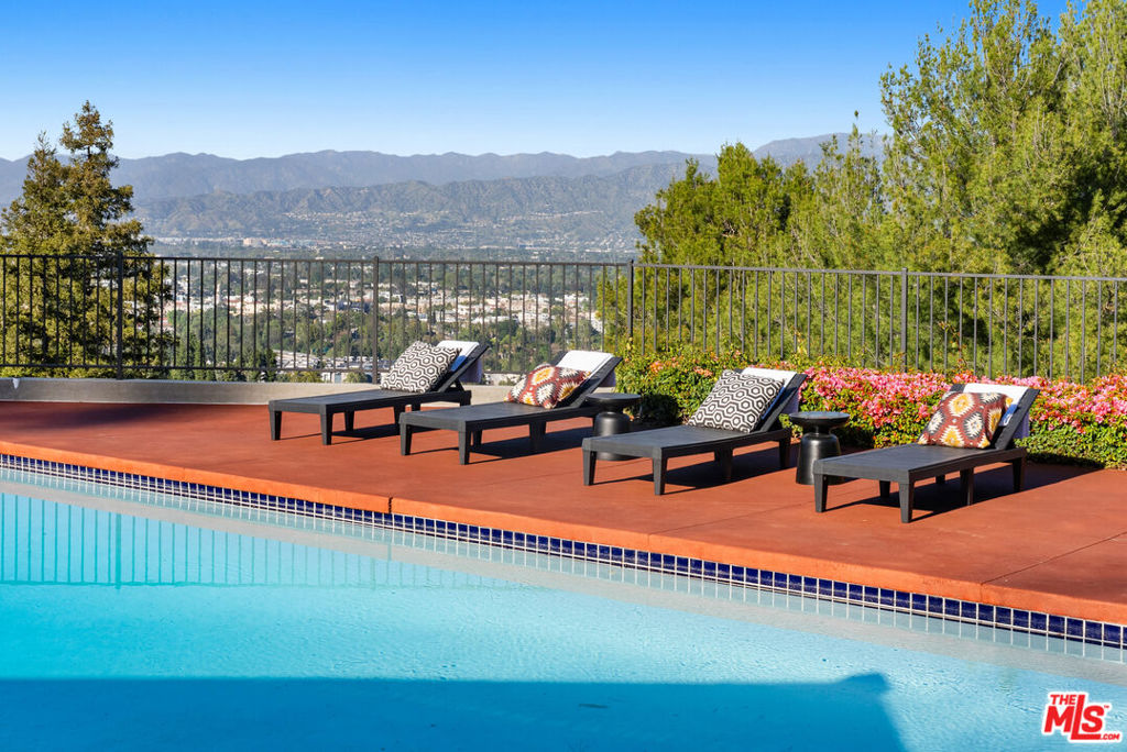 11107 Mountcastle Drive