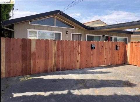 Photo of 511 511 W 5Th St St, Antioch, CA 94509 (MLS # 41125562)