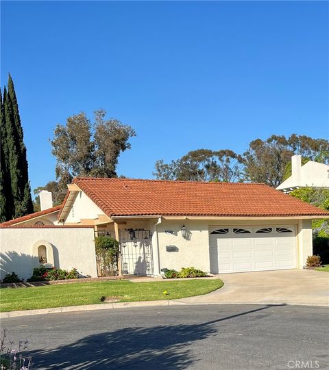 5149 Miembro Laguna Woods CA 92637