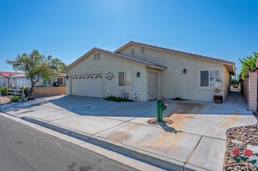 Tri Palm Estates - Residential