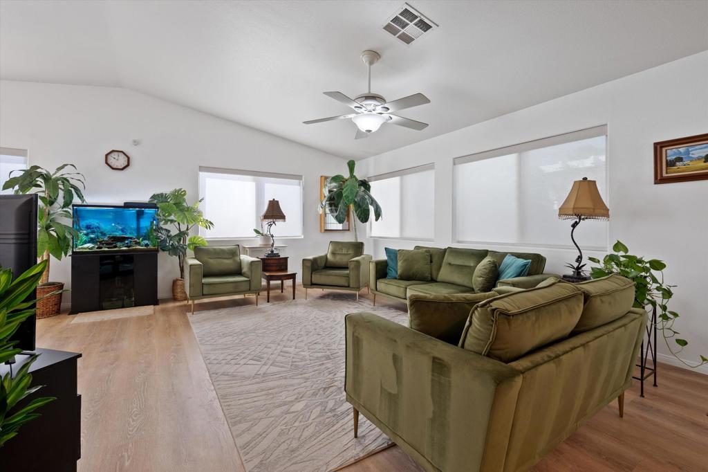 Tri Palm Estates - Residential