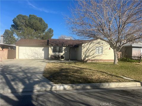 Photo of 45332 12TH ST W St, Lancaster, CA 93534 (MLS # DW26040006)