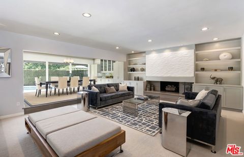 Photo of 3450 Castlewoods Place, Sherman Oaks, CA 91403 (MLS # 26828809)
