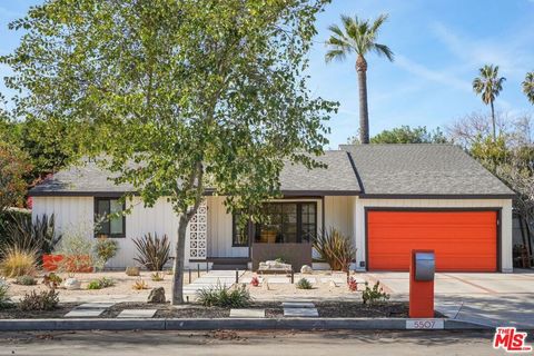 Photo of 5507 Van Noord Avenue, Sherman Oaks, CA 91401 (MLS # 26838431)