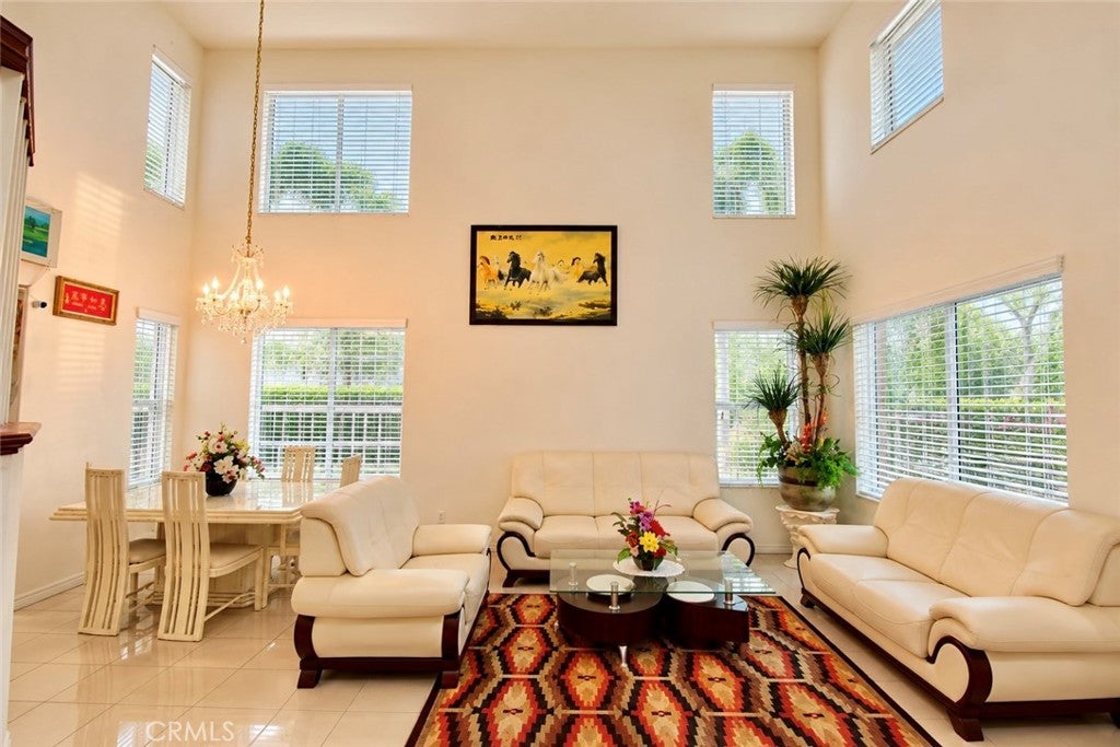 309 Summer Lane