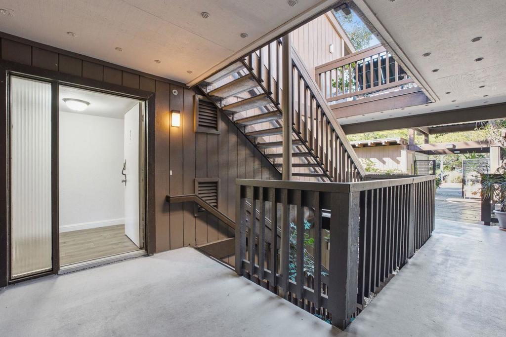 3358 La Mesa Drive 7, San Carlos CA 94070