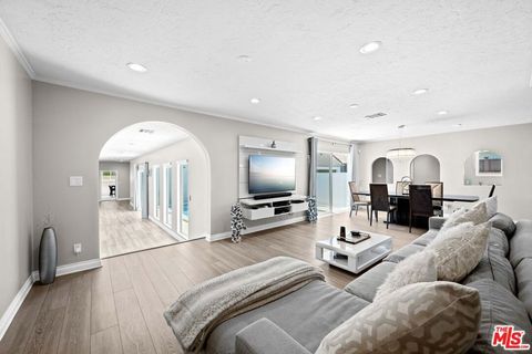 Tiny photo for 15042 Valleyheart Drive, Sherman Oaks, CA 91403 (MLS # 25625855)