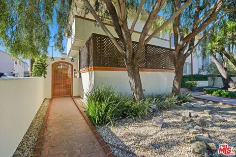 Photo of 2702 11th Street #5, Santa Monica, CA 90405 (MLS # 26735853)