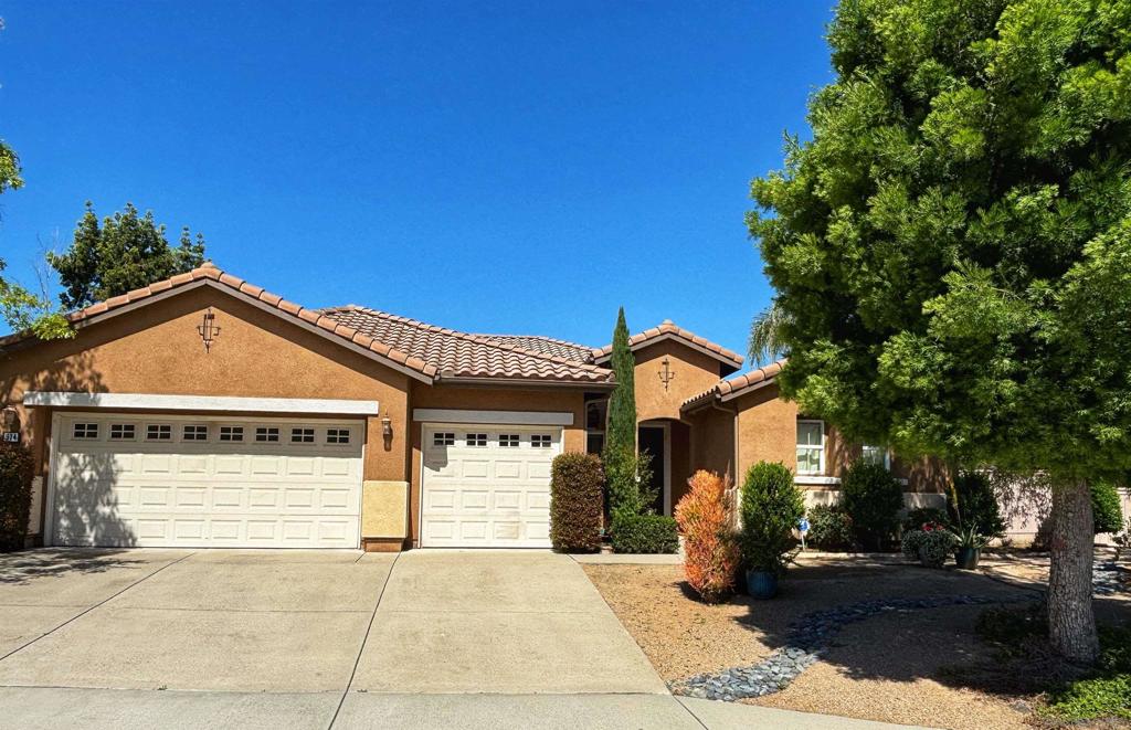 914 Lantana Ct