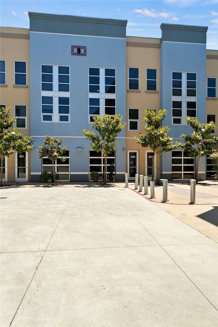 Santiago Street Lofts - Residential