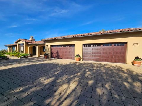 Photo of 8418 Run of the Knolls Knls, San Diego, CA 92127 (MLS # 260006878SD)