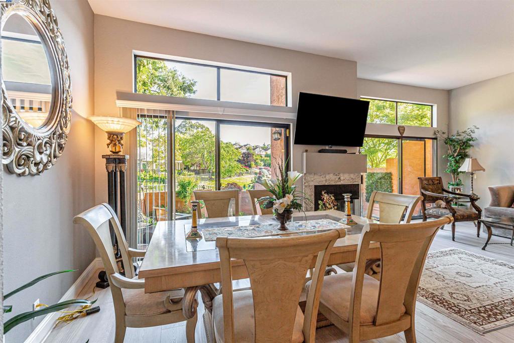 CANY0N LAKES - Residential