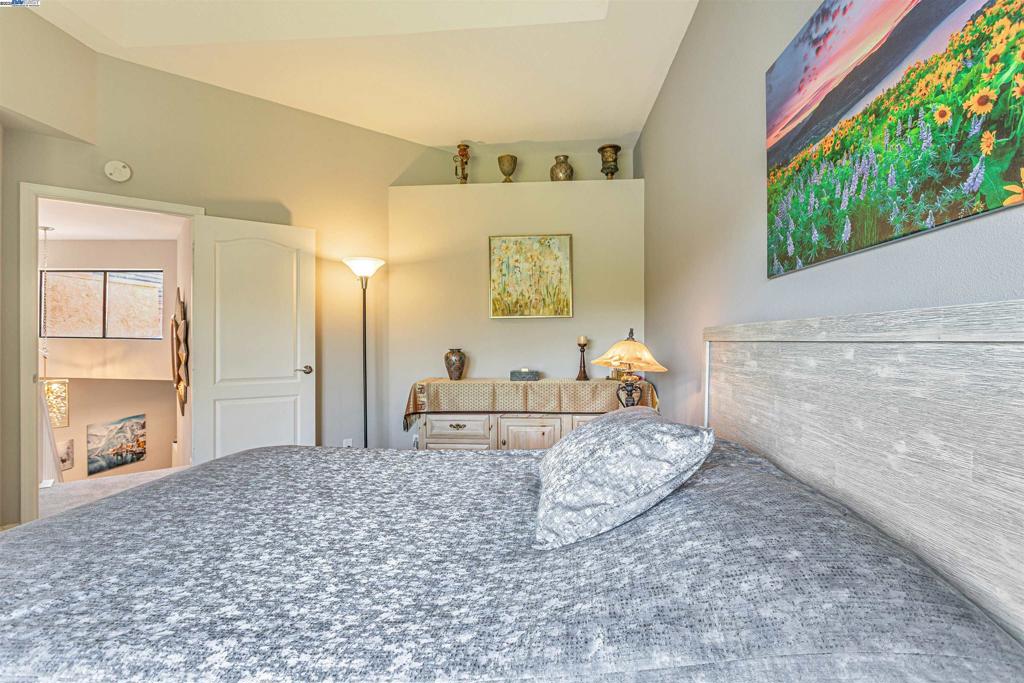 CANY0N LAKES - Residential