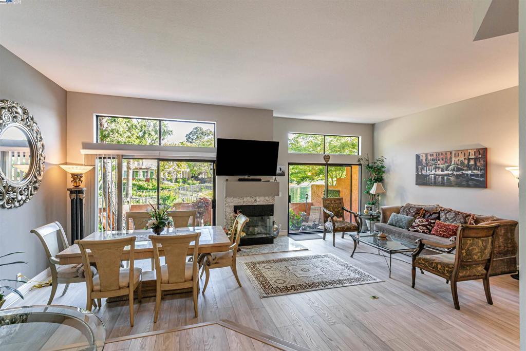 CANY0N LAKES - Residential