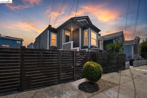 Photo of 344 Peralta St, Oakland, CA 94607 (MLS # 41143915)
