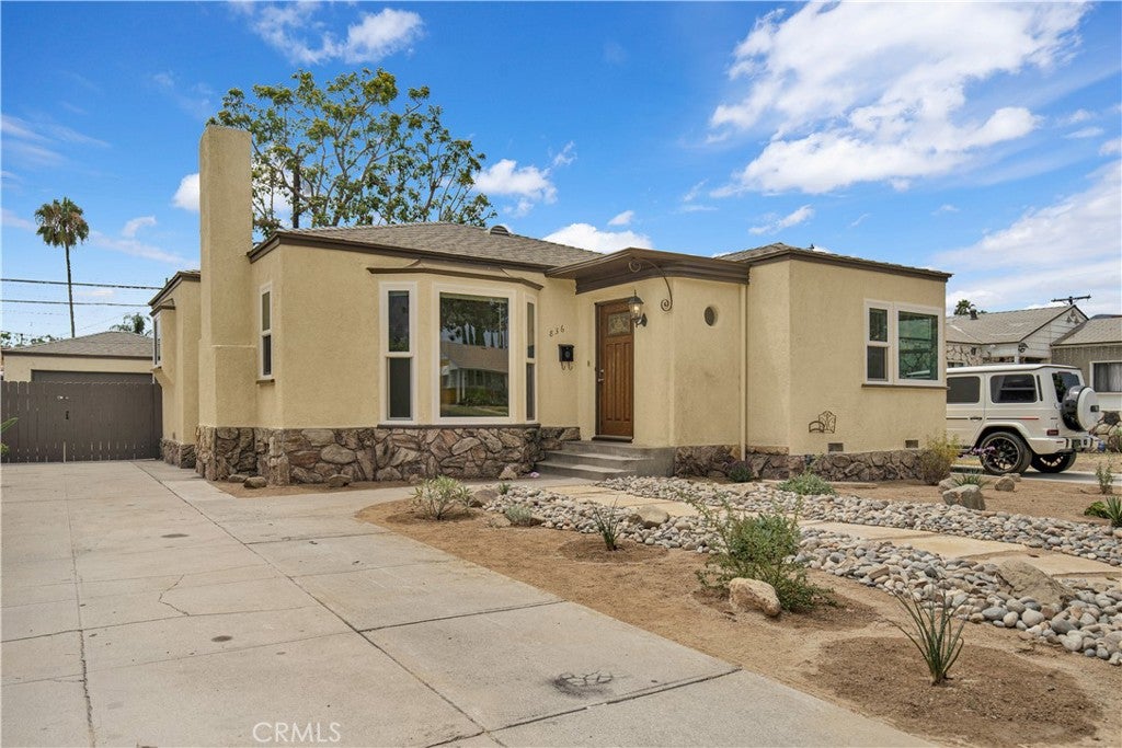 836 Grant AVE