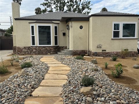 Photo of 836 Grant AVE, Glendale, CA 91202 (MLS # SB26152957)