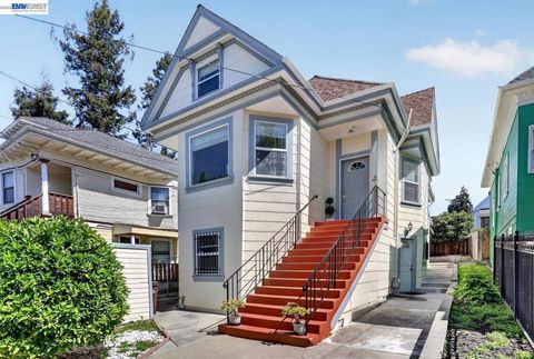Photo of 1328 E 25th St St, Oakland, CA 94606 (MLS # 41132929)