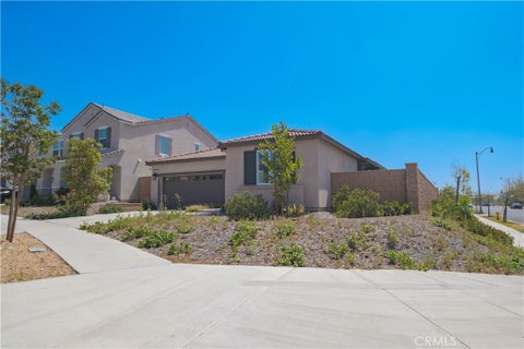 Photo of 4953 Boston Ivy St ST, Fontana, CA 92336 (MLS # DW26168077)