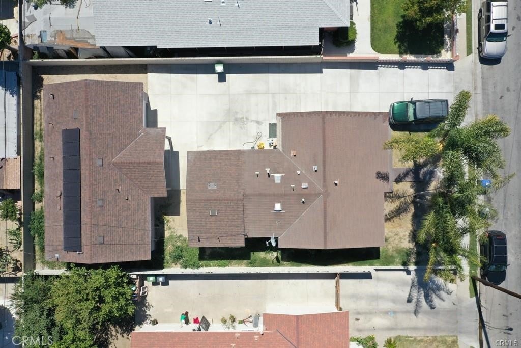 2302 W La Verne Avenue