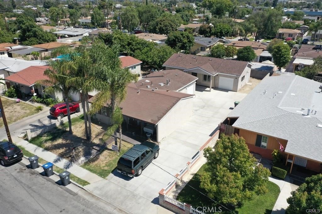 2302 W La Verne Avenue