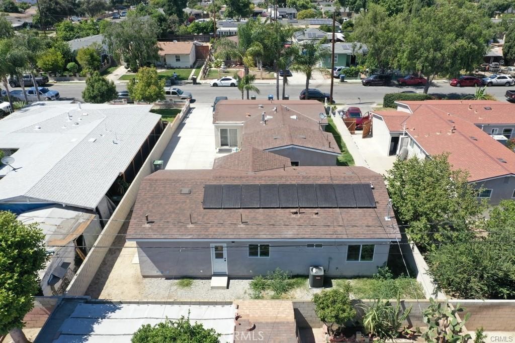 2302 W La Verne Avenue