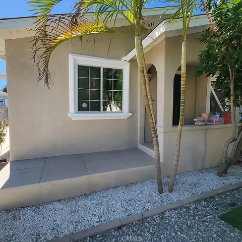 4212 E 58th St, Maywood, CA 90270 - MLS#: DW25243715