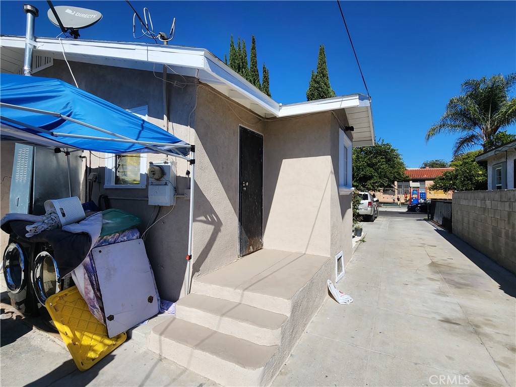 4212 E 58th