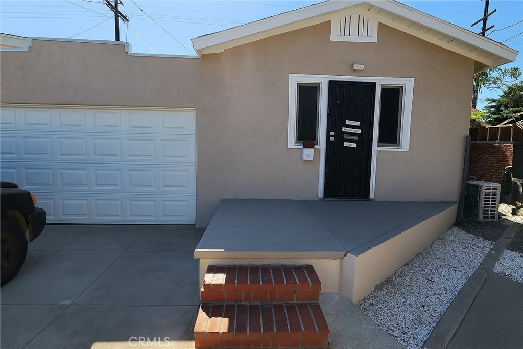 4212 E 58th