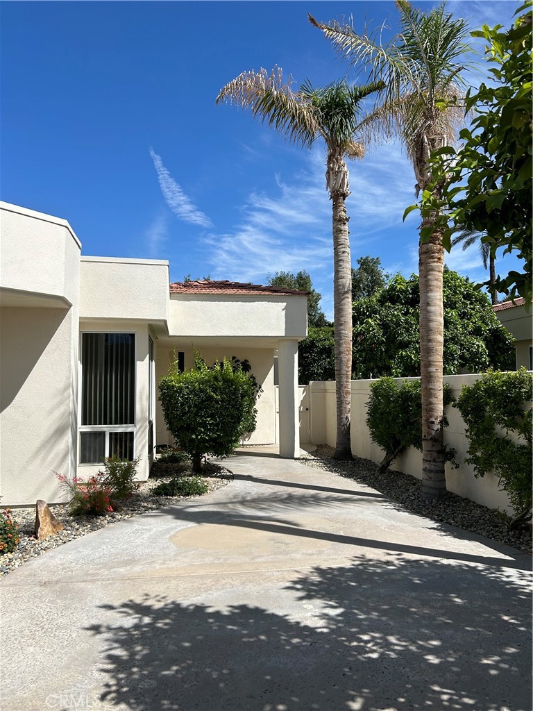 Desert Horizons C.C. (32505) - Residential Lease