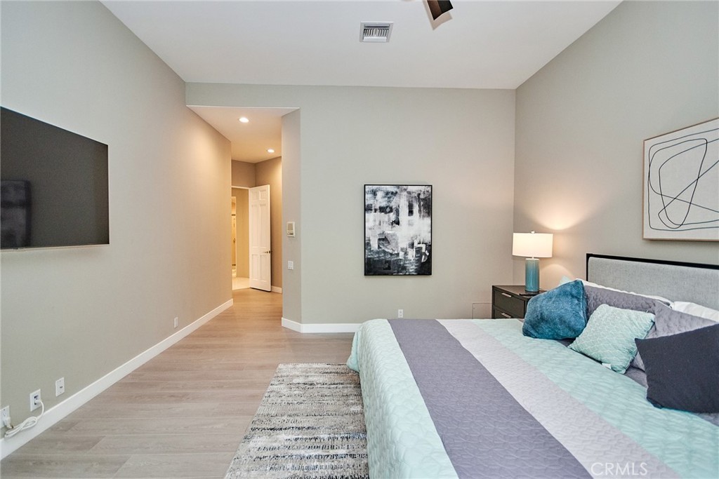 Desert Horizons C.C. (32505) - Residential Lease