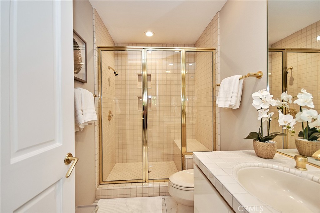 Desert Horizons C.C. (32505) - Residential Lease