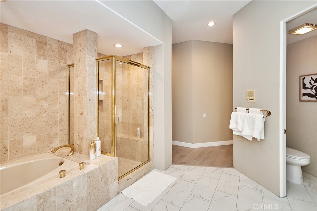 Desert Horizons C.C. (32505) - Residential Lease