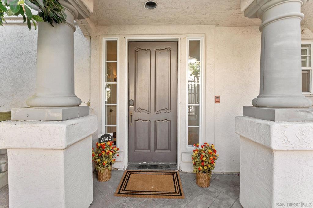 2842 Torrey Pines Rd