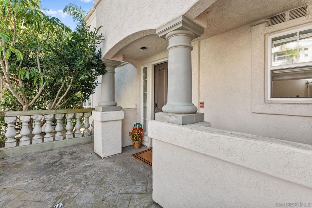 2842 Torrey Pines Rd